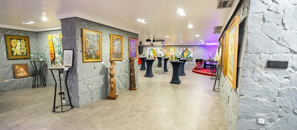 Залата на Art Club Diplomat
